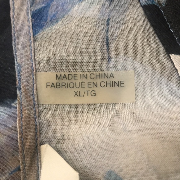 Robert Graham Blouse - Picture 7 of 7